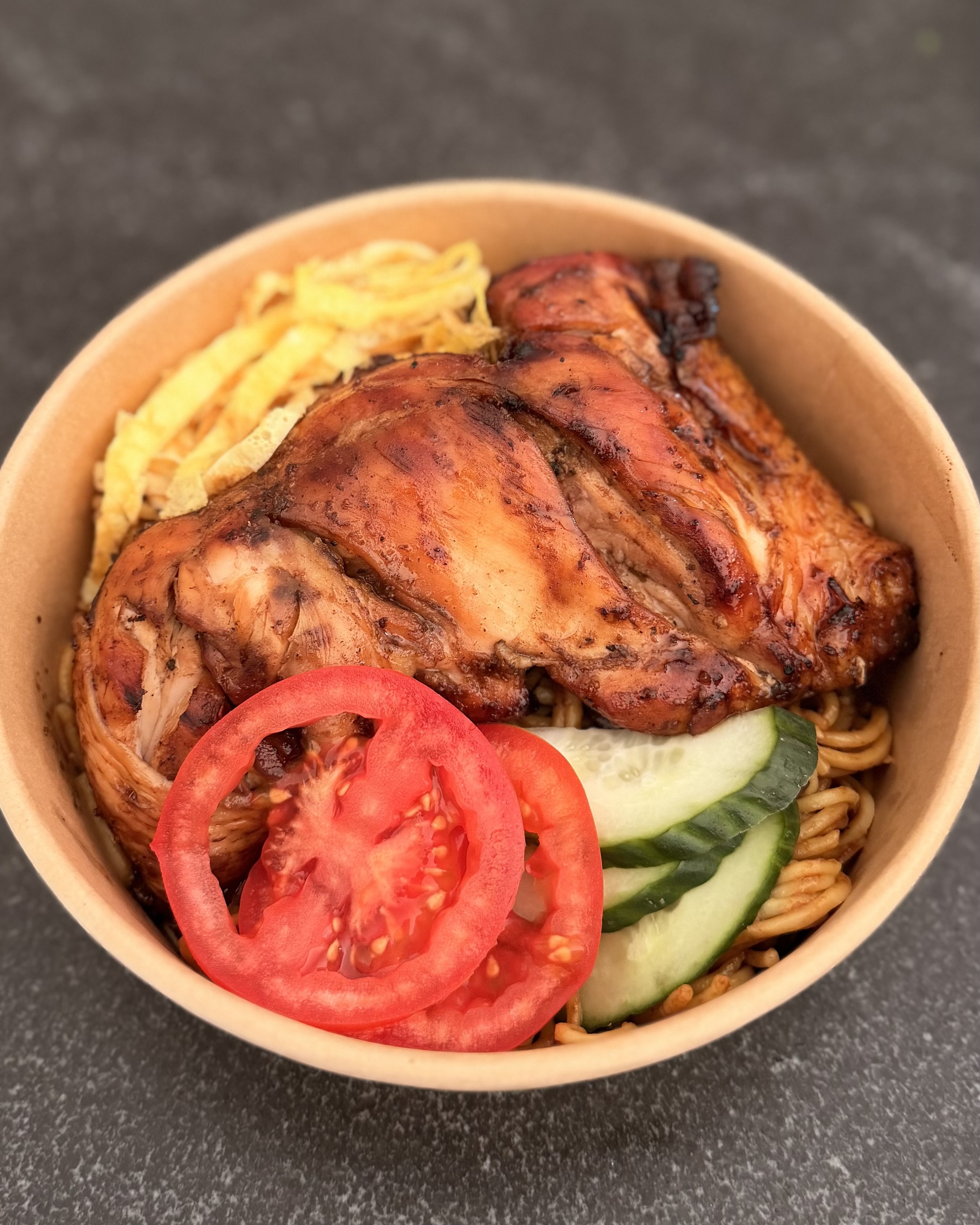 Bami BBQ kip compleet
