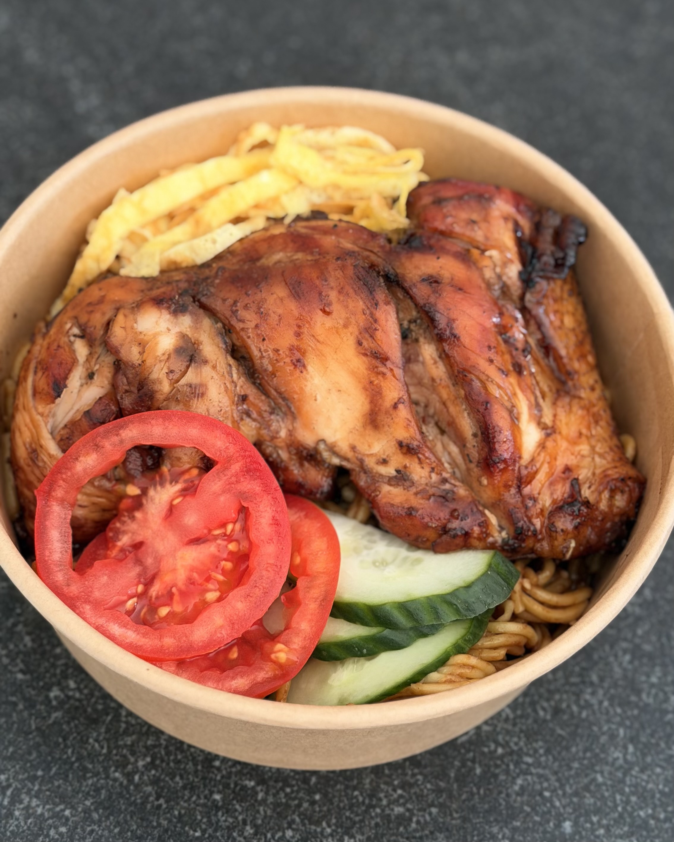 Bami BBQ kip compleet